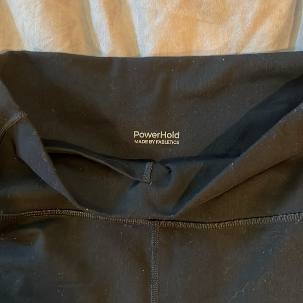 Fabletics shorts - Picture 2 of 3
